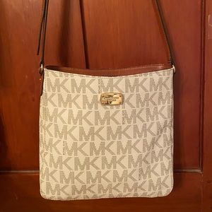 Michael Kors Crossbody